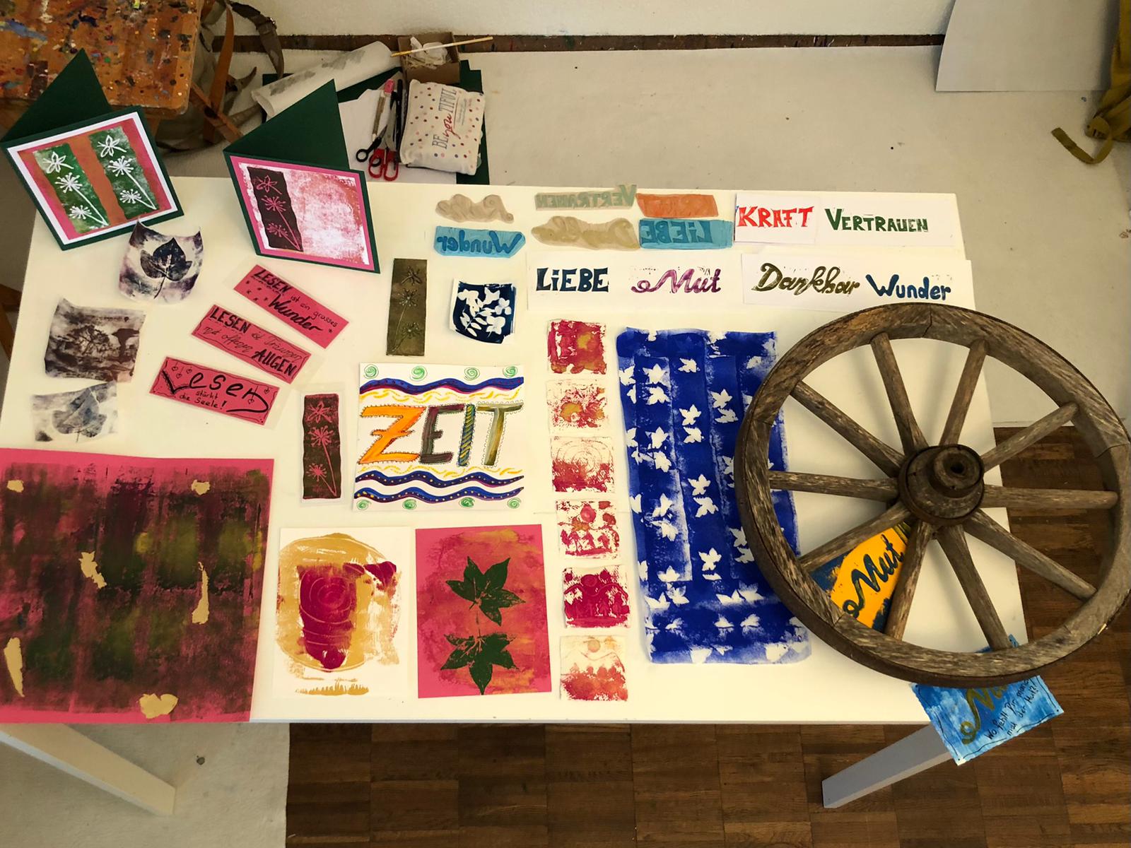 Kreative Arbeit im Atelier